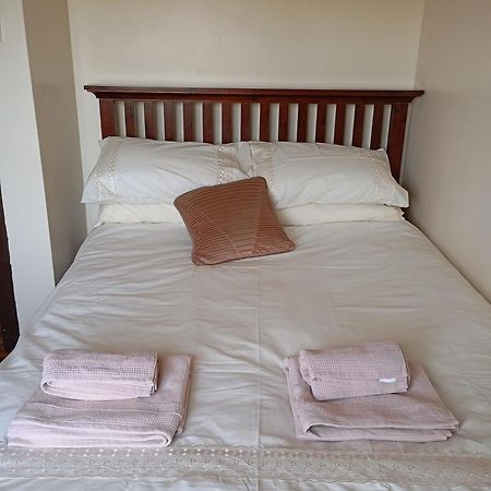 Room In Bungalow - Very Nice View With This Room سنيم المظهر الخارجي الصورة