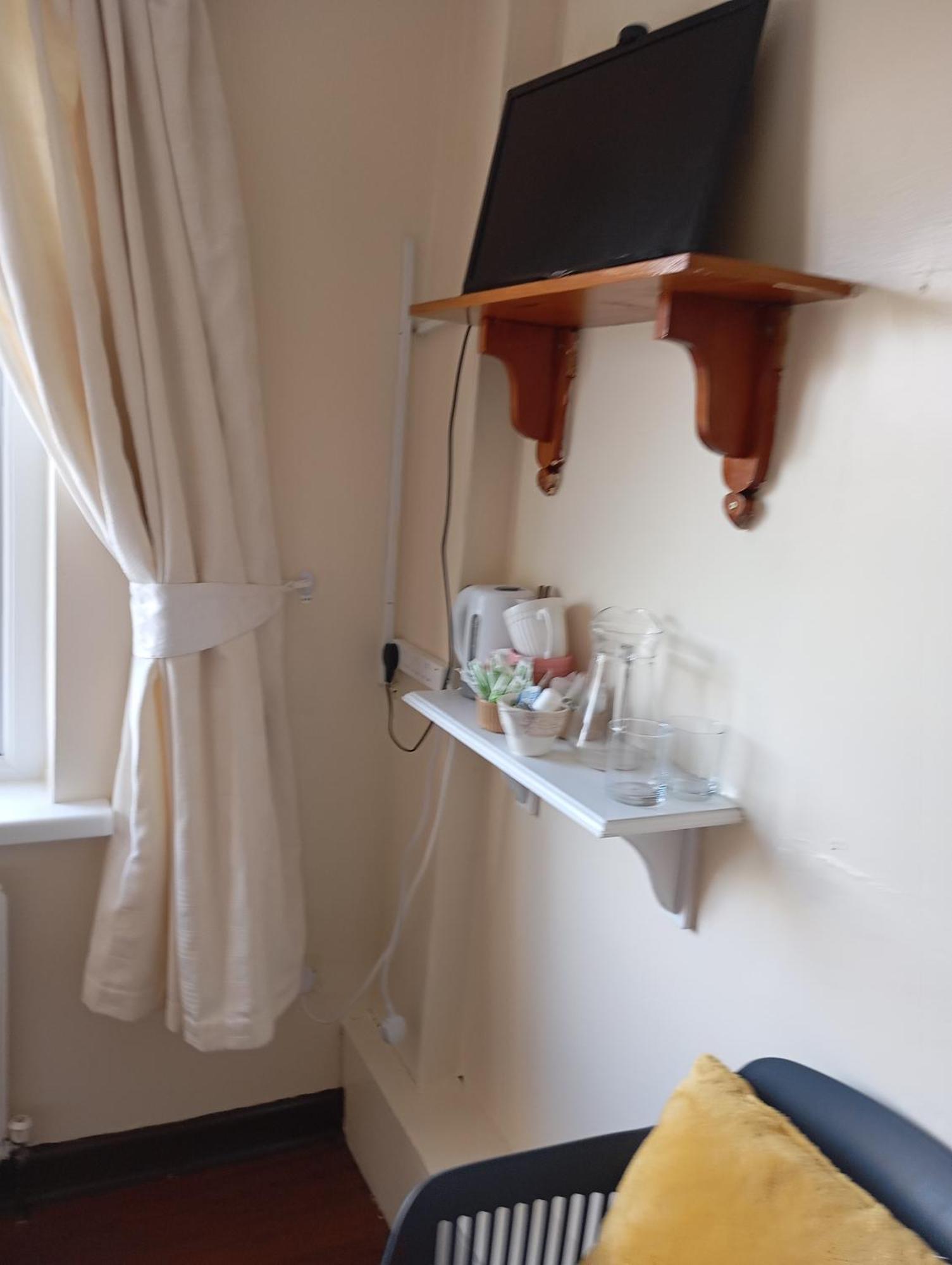 Room In Bungalow - Very Nice View With This Room سنيم المظهر الخارجي الصورة