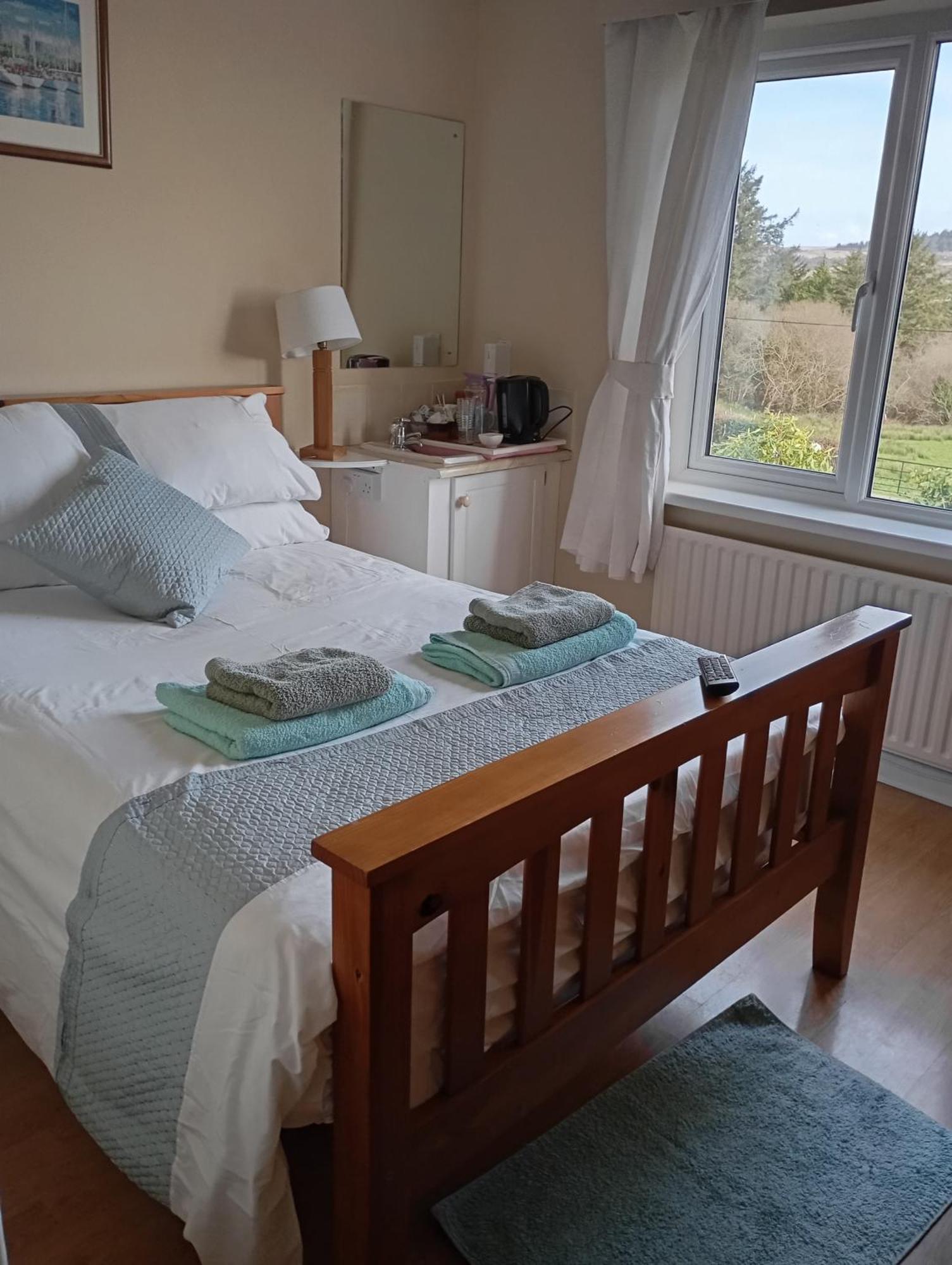Room In Bungalow - Very Nice View With This Room سنيم المظهر الخارجي الصورة